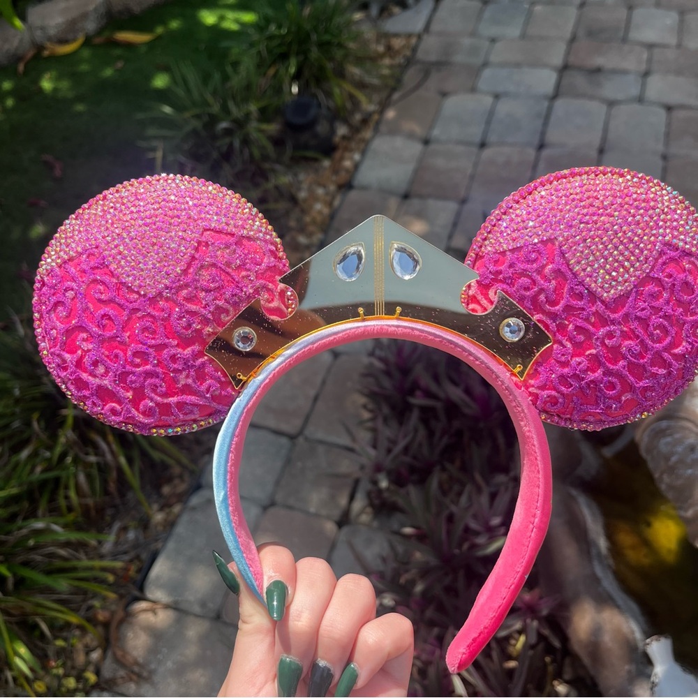 Custom Rhinestone Sleeping Beauty Disney Ears - Picture 6 of 9